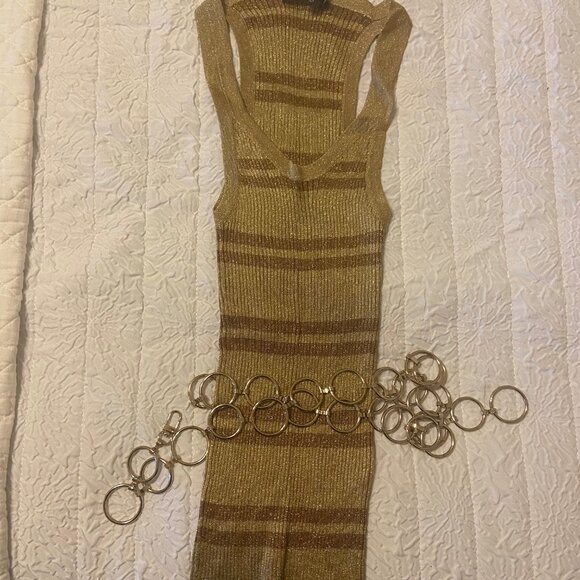 NWOT Gucci Gold Sleeveless Sweater - Size XS - Picture 1 of 3